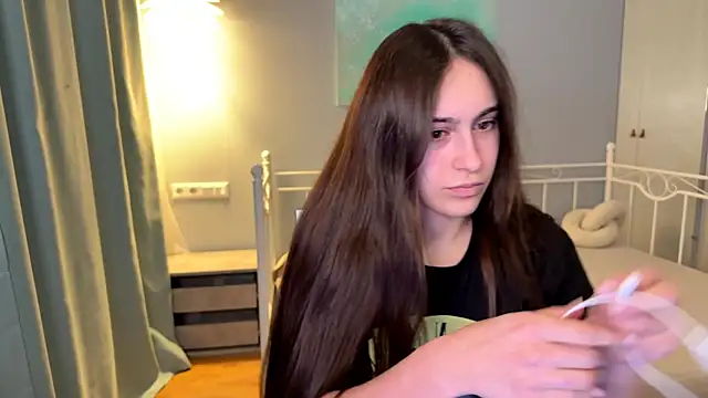 AliceKolltt online show from June 15, 2026, 5:59 pm