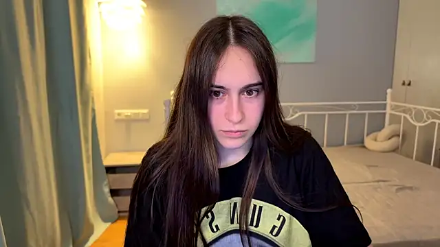 AliceKolltt online show from June 23, 2026, 8:40 pm