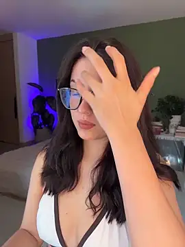EmaSaenz online show from June 15, 2026, 10:01 pm
