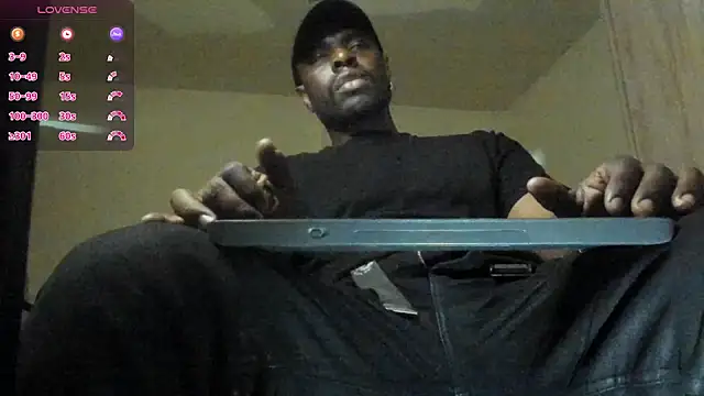 Snapshot of thomas_santtos1 chatting on July 9, 2026, 1:53 am thomas santtos1 online show from July 9, 2026, 1:53 am