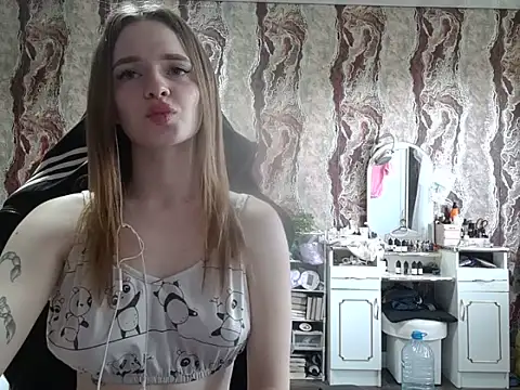 samanta55555 online show from May 19, 2026, 8:42 am