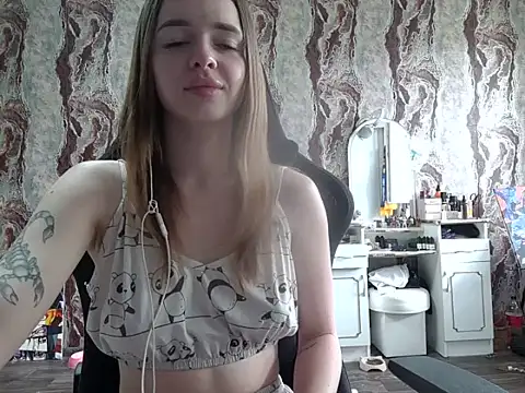 samanta55555 online show from June 15, 2026, 8:49 am
