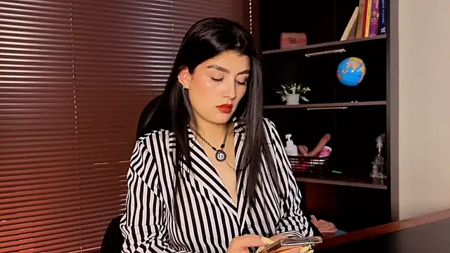 missatenea online show from July 21, 2026, 1:57 pm