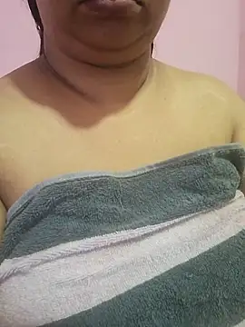 Ravina patil1 online show from June 28, 2026, 4:07 am