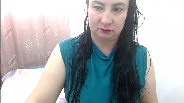 Snapshot of Ashyle chatting on July 15, 2026, 6:35 pm Ashyle online show from July 15, 2026, 6:35 pm
