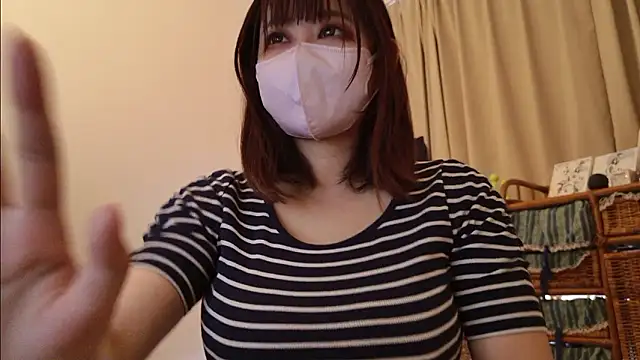 Megu Melon online show from July 25, 2026, 6:44 am