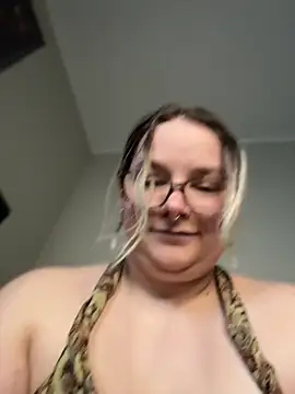 kitten0760 online show from June 7, 2026, 3:49 pm