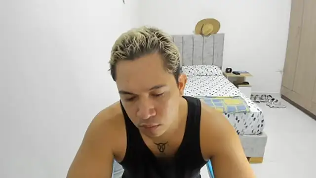 Valerioe online show from June 14, 2026, 2:41 pm