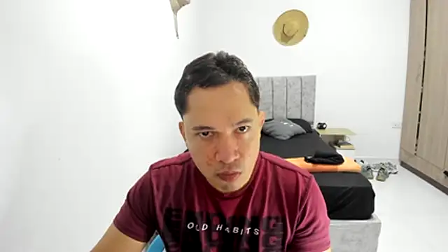 Valerioe online show from July 24, 2026, 2:37 pm