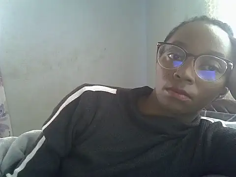 ElianeHot online show from June 30, 2026, 7:53 am