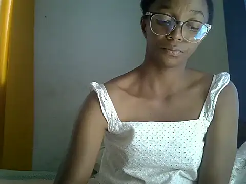 ElianeHot online show from July 17, 2026, 10:11 am