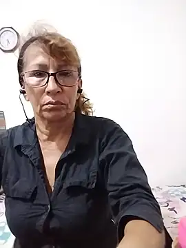 cristal collins1 online show from August 3, 2026, 10:32 am