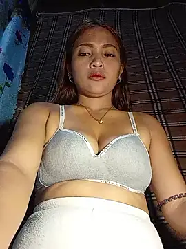 prettybella4u online show from July 21, 2026, 9:22 am