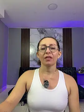 Yelena03 online show from July 23, 2026, 9:24 pm