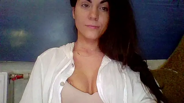 AliceTailor online show from June 25, 2026, 7:29 pm