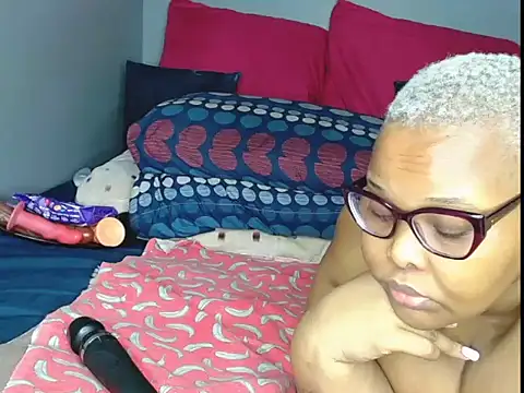 Snapshot of fatafricanqueen chatting on June 26, 2026, 10:41 am fatafricanqueen online show from June 26, 2026, 10:41 am