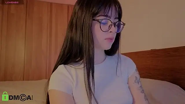 Roxxy mora online show from July 23, 2026, 1:58 am
