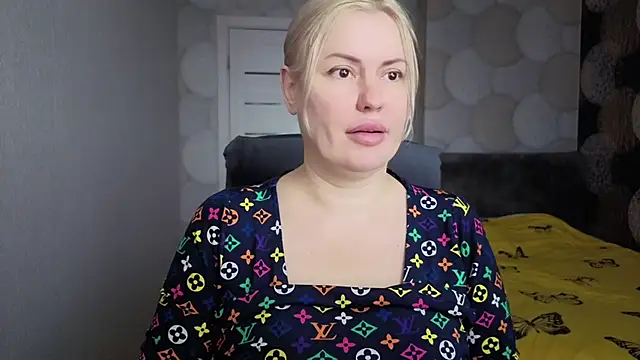 natusik online show from May 10, 2026, 3:12 am