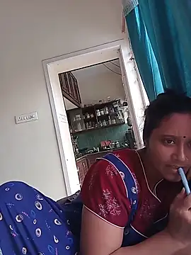 AUNTY1984 online show from May 19, 2026, 4:08 am