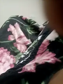 AUNTY1984 online show from June 9, 2026, 5:02 pm