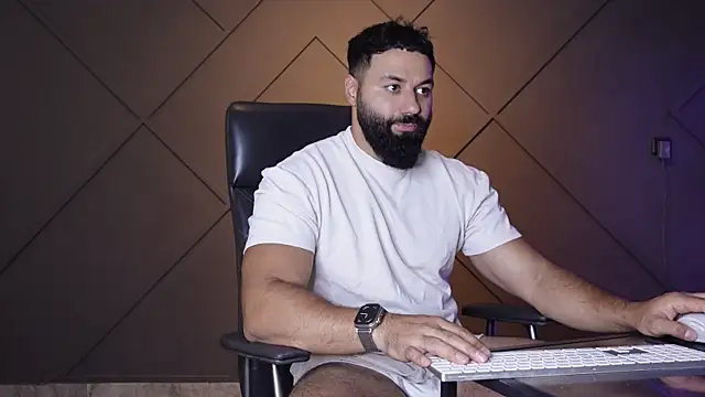 mattmasterss online show from July 28, 2026, 8:52 pm