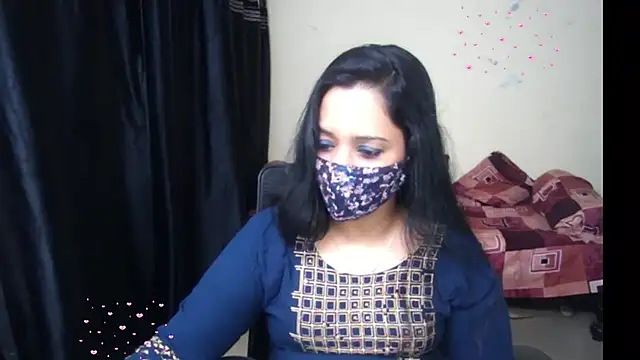 Arushisingh8888 online show from July 17, 2026, 2:13 pm