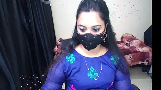 Arushisingh8888 online show from July 25, 2026, 2:47 pm