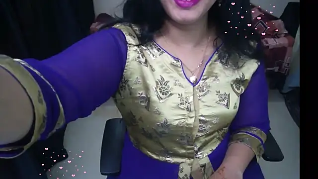 Arushisingh8888 online show from August 3, 2026, 2:11 pm