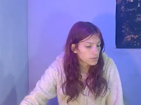 Emma-Wilson online show from July 14, 2026, 2:05 am