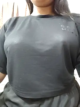 MohiniHott online show from June 11, 2026, 6:44 am