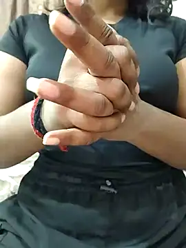 MohiniHott online show from June 14, 2026, 5:09 am