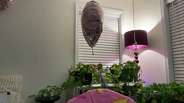 Milf Goddess online show from July 13, 2026, 2:36 am