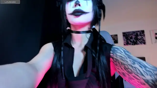 satanbabee online show from July 25, 2026, 1:04 am