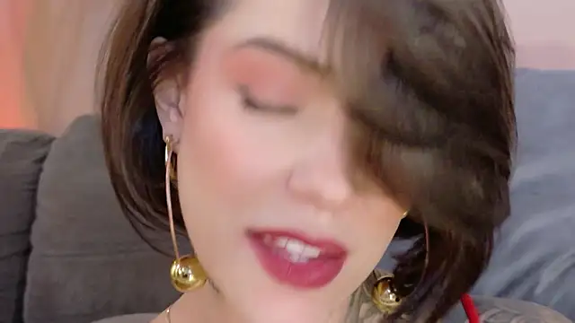 Hannah Borbon online show from July 2, 2026, 1:16 am