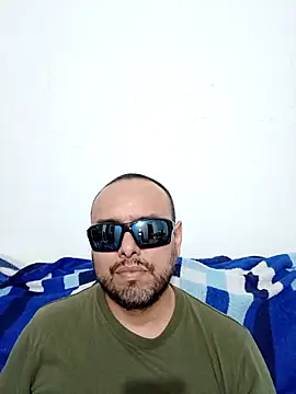 Snapshot of ElSunEagle chatting on May 27, 2026, 2:30 am ElSunEagle online show from May 27, 2026, 2:30 am