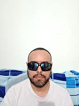 Snapshot of ElSunEagle chatting on June 6, 2026, 2:38 am ElSunEagle online show from June 6, 2026, 2:38 am