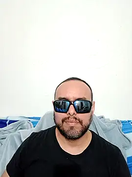 Snapshot of ElSunEagle chatting on June 10, 2026, 2:34 am ElSunEagle online show from June 10, 2026, 2:34 am