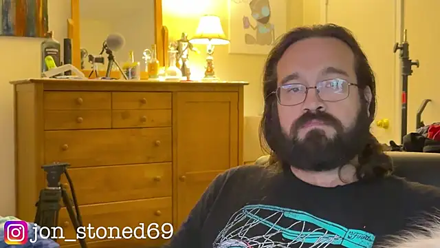 Snapshot of Seraph_De_La_Luna chatting on June 12, 2026, 5:50 am Seraph De La Luna online show from June 12, 2026, 5:50 am