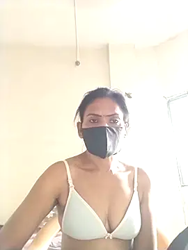 sunita6009 online show from June 18, 2026, 12:53 pm