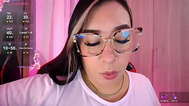 leahtemptation3 online show from June 30, 2026, 8:59 am