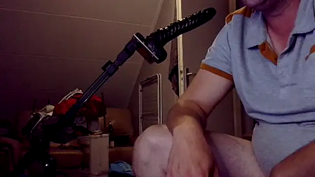 Knuffelstaaf123 online show from July 23, 2026, 8:29 pm