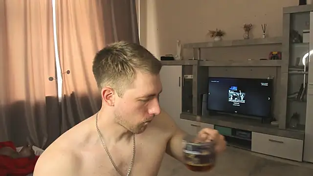 EthanPinkman online show from June 19, 2026, 5:23 am