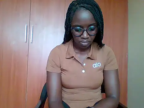 sexy darleen23 online show from May 12, 2026, 10:23 am