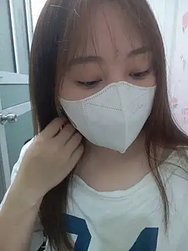 Kajisu 26 online show from July 8, 2026, 1:10 am