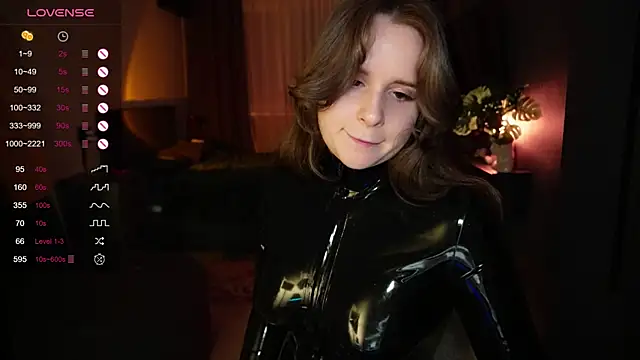 Jantrlatex online show from May 17, 2026, 8:38 pm
