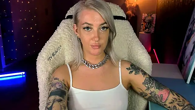 tykioty Miley online show from June 24, 2026, 3:33 pm