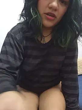 Snapshot of sivi22 chatting on August 1, 2026, 4:39 pm sivi22 online show from August 1, 2026, 4:39 pm