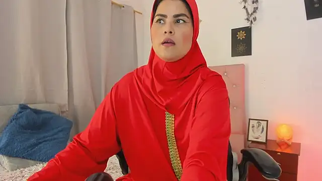AishaAmin  online show from July 8, 2026, 12:31 pm