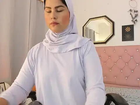 AishaAmin  online show from July 25, 2026, 12:14 pm