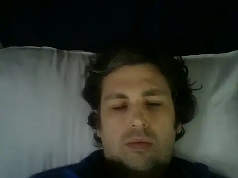 Snapshot of fred301993 chatting on January 14, 2025, 12:11 am fred301993 online show from January 14, 2025, 12:11 am